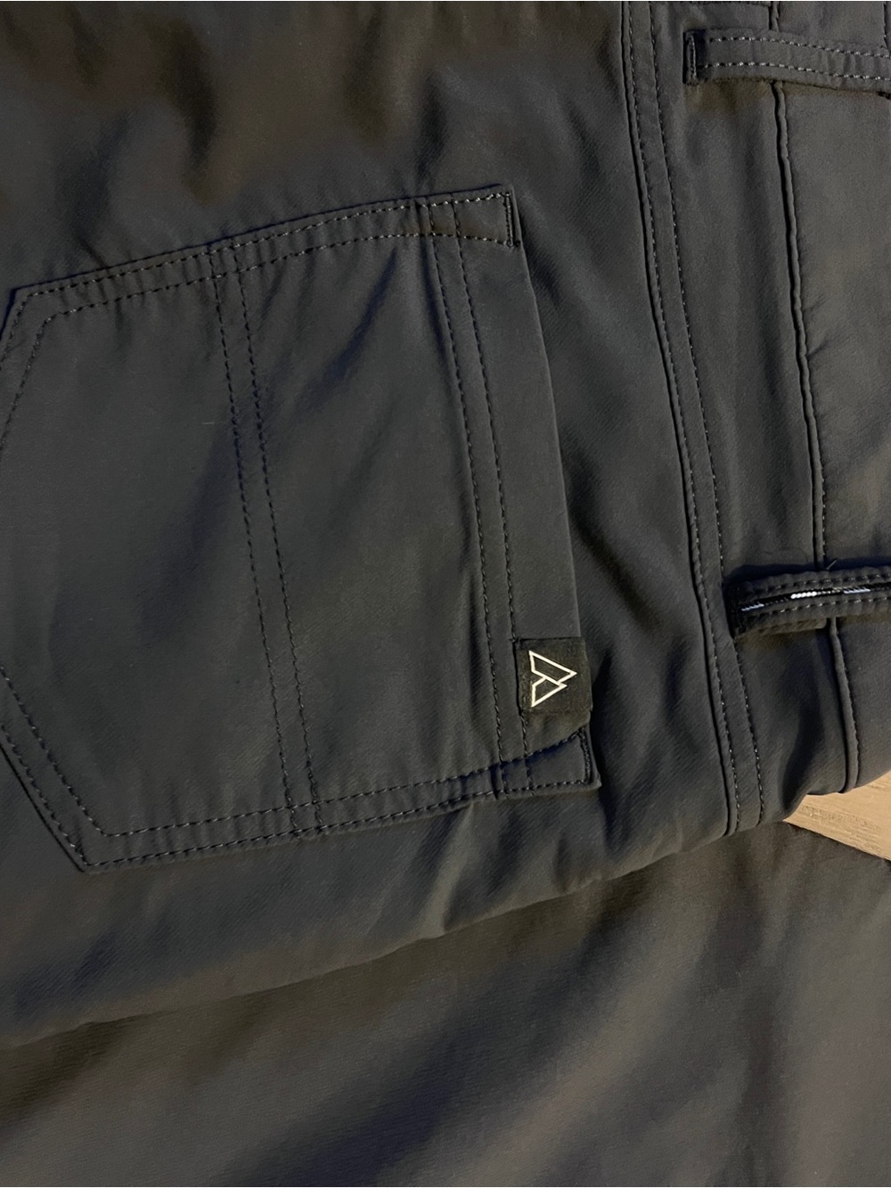 Alpine Design Men's Black Chinos with Stretch 34x32